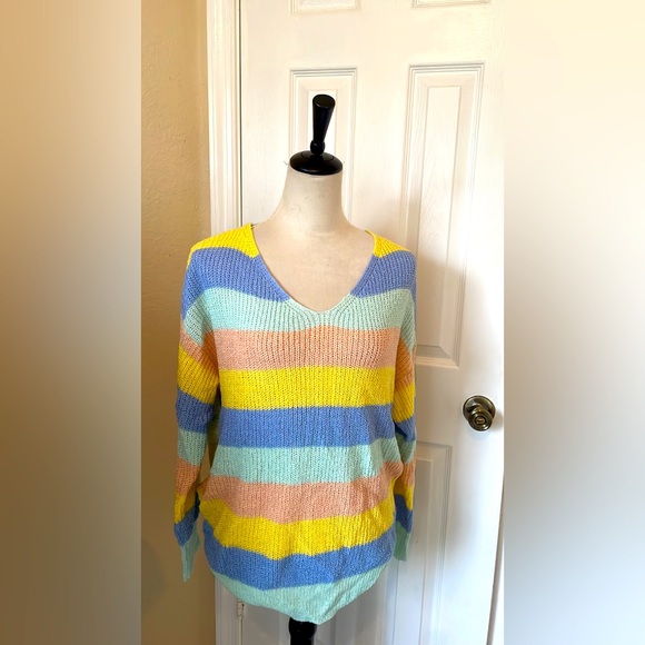 Davi & Dani Multicolored Sweater - Picture 3 of 8